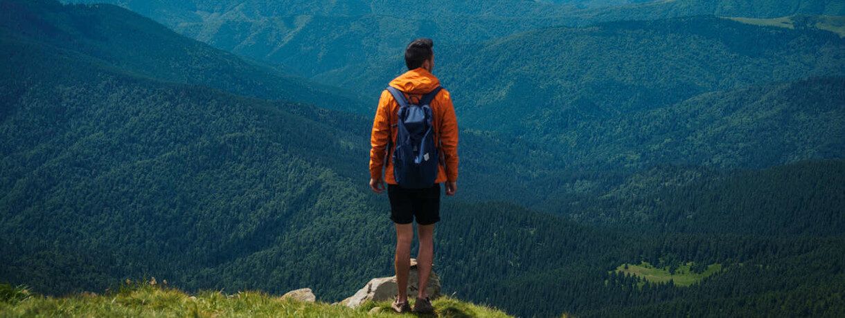 Перевтілення відпустки: Чому варто вибрати піші походи в гори
