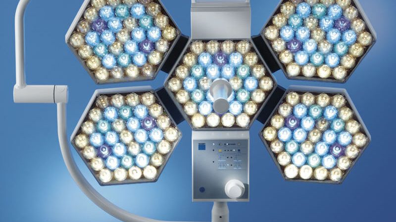 Как выгодно купить операционные лампы для стоматологической клиники