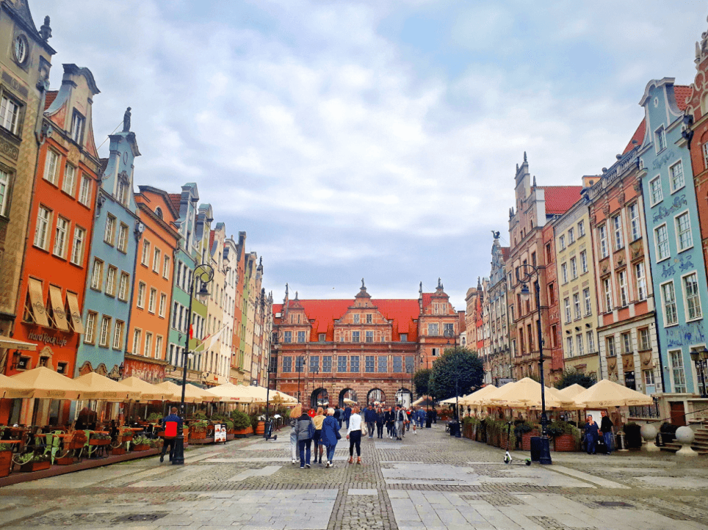 Отримання візи в Польщу: актуальна інформація для українців