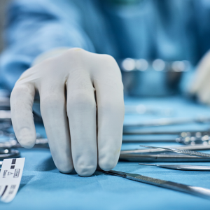 Удаление грыжи как современное решение проблемы боли и ограничений