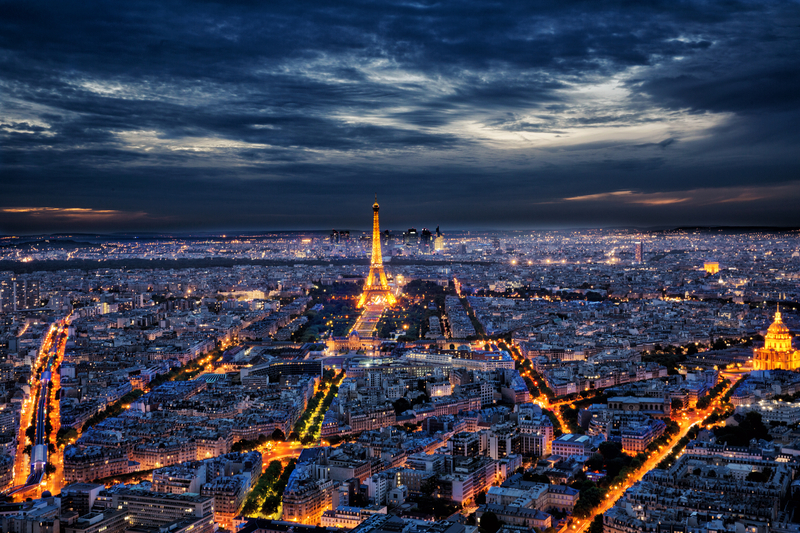 Какой самый большой торговый центр в Париже?