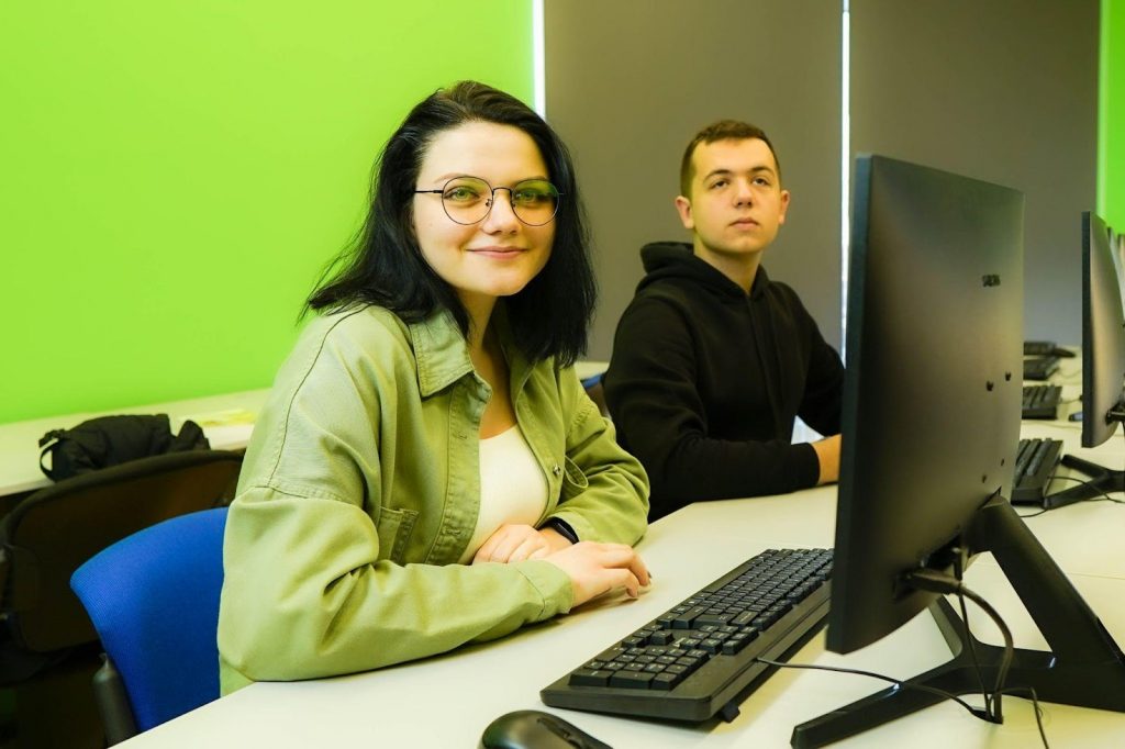 071 Облік і оподаткування – економічна спеціальність Житомирської політехніки, підготовка фахівців з бухгалтерського обліку та оподаткування студенти 071 Облік і оподаткування Житомирська політехніка, навчання та практика