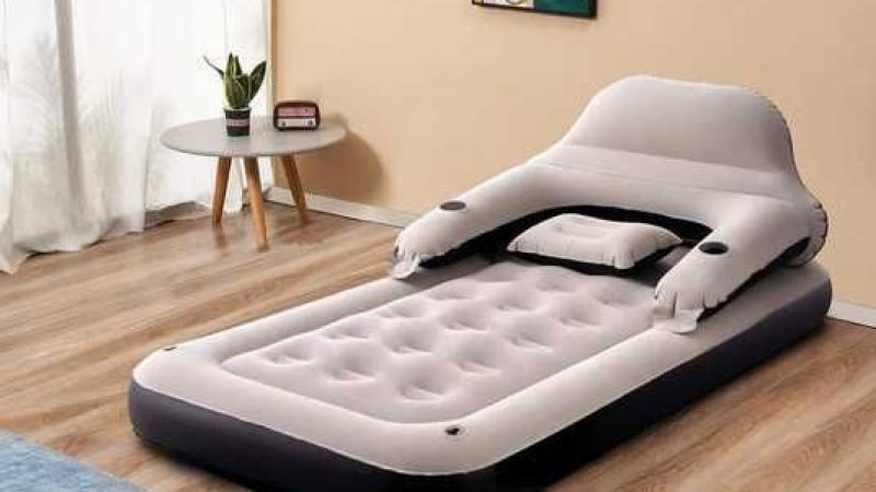 Надувне ліжко для дому та гостей: як вибрати і купити