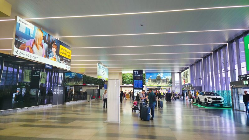 Транспорт з аеропорту Праги: переваги кваліфікованих послуг