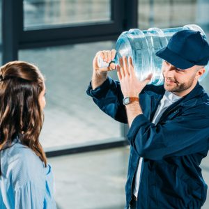 Почему стоит заказать доставку воды